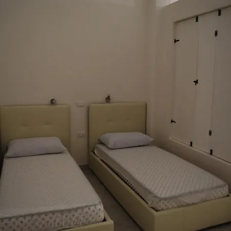 Luxar 3*