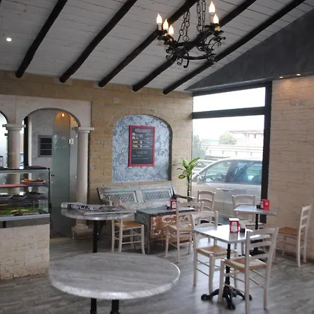 Luxar Appart hôtel 3*